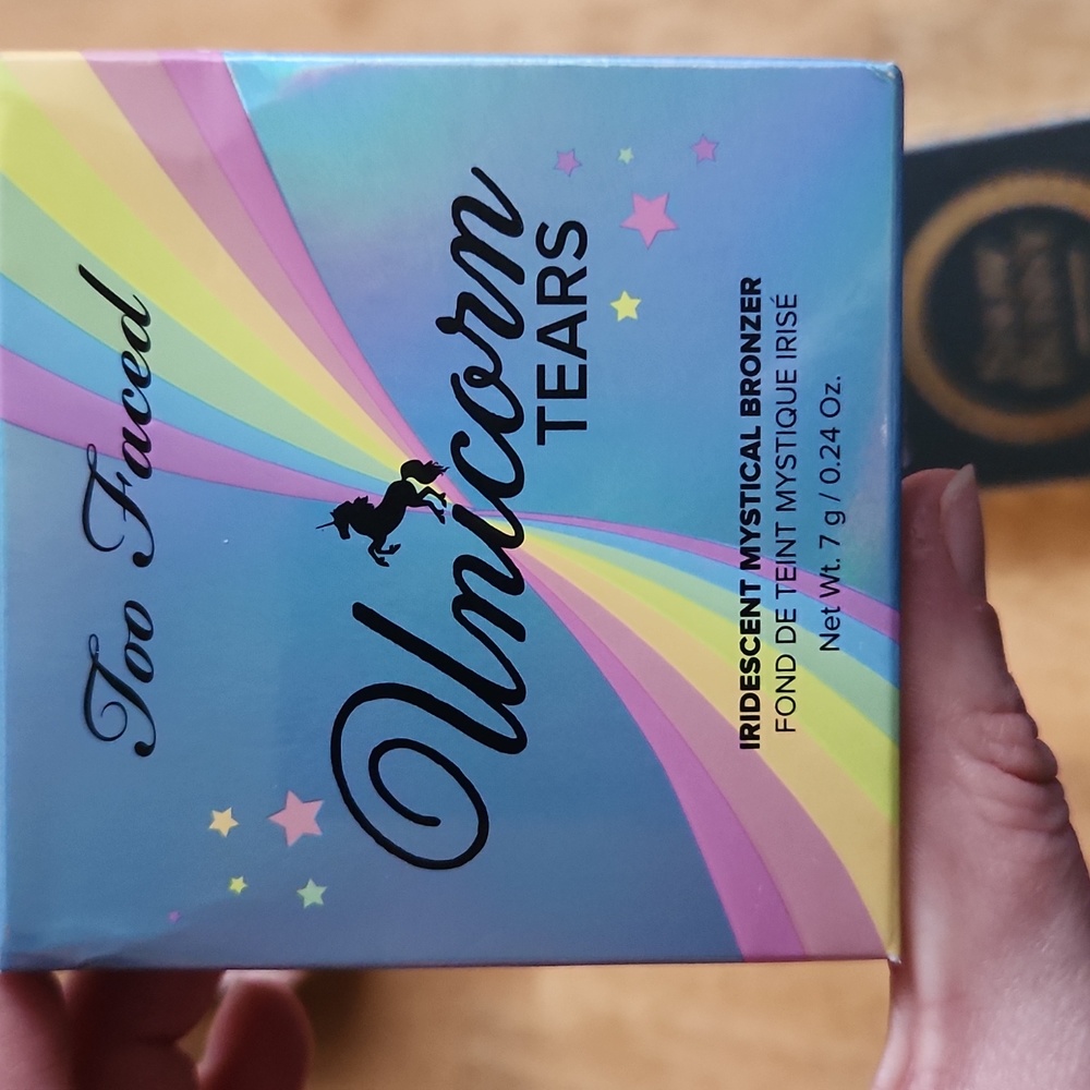 Bronzer too faced